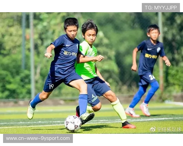 国足心理辅导与压力释放方法，足球心理训练